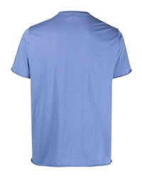 blaues T-Shirt mit einem Rundhalsausschnitt von Filippa K