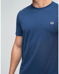 blaues T-Shirt mit einem Rundhalsausschnitt von Fred Perry