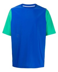 blaues T-Shirt mit einem Rundhalsausschnitt von Fumito Ganryu