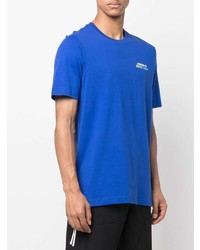 blaues T-Shirt mit einem Rundhalsausschnitt von adidas