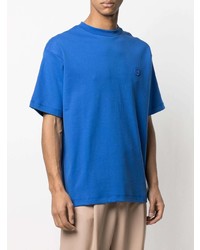 blaues T-Shirt mit einem Rundhalsausschnitt von Drôle De Monsieur