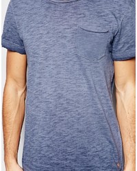 blaues T-Shirt mit einem Rundhalsausschnitt von Esprit