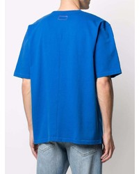 blaues T-Shirt mit einem Rundhalsausschnitt von Calvin Klein