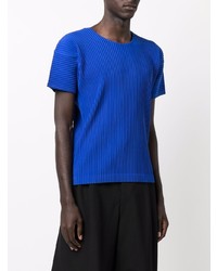 blaues T-Shirt mit einem Rundhalsausschnitt von Homme Plissé Issey Miyake