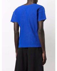 blaues T-Shirt mit einem Rundhalsausschnitt von Homme Plissé Issey Miyake