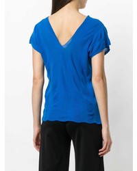 blaues T-Shirt mit einem V-Ausschnitt von Pierantoniogaspari