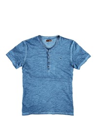 blaues T-shirt mit einer Knopfleiste von EMILIO ADANI