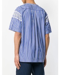 blaues vertikal gestreiftes T-Shirt mit einem Rundhalsausschnitt von Sacai