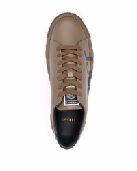 braune bedruckte Leder niedrige Sneakers von Versace