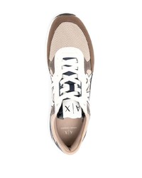 braune bedruckte Segeltuch niedrige Sneakers von Armani Exchange