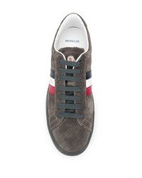 braune bedruckte Wildleder niedrige Sneakers von Moncler