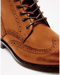 braune Brogue Stiefel aus Leder von Asos