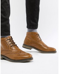 braune Brogue Stiefel aus Leder von New Look