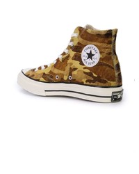 braune Camouflage hohe Sneakers von Converse