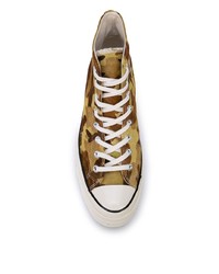 braune Camouflage hohe Sneakers von Converse