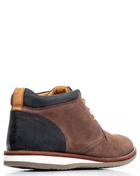 braune Chukka-Stiefel aus Leder von Base London