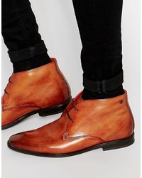braune Chukka-Stiefel aus Leder von Base London