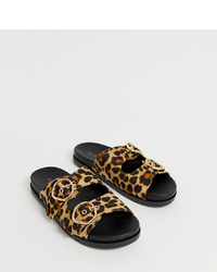 braune flache Sandalen aus Leder mit Leopardenmuster von Miss Selfridge