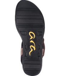 braune flache Sandalen aus Leder von ara