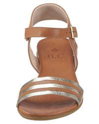 braune flache Sandalen aus Leder von ILC