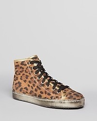 braune hohe Sneakers aus Leder mit Leopardenmuster