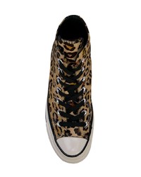 braune hohe Sneakers aus Leder mit Leopardenmuster von Converse