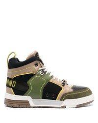 braune hohe Sneakers aus Leder von Moschino