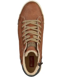 braune hohe Sneakers aus Leder von Mustang