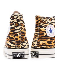 braune hohe Sneakers aus Segeltuch mit Leopardenmuster von Converse
