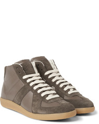 braune hohe Sneakers aus Wildleder von Maison Margiela