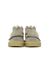 braune hohe Sneakers aus Wildleder von Fear Of God