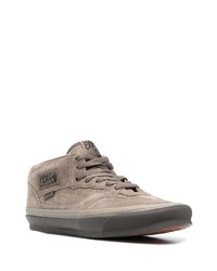 braune hohe Sneakers aus Wildleder von Vans