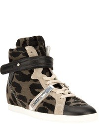 braune hohe Sneakers mit Leopardenmuster von Barbara Bui