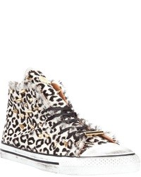braune hohe Sneakers mit Leopardenmuster von Dioniso