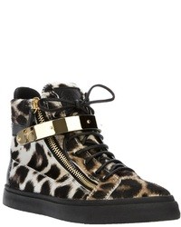 braune hohe Sneakers mit Leopardenmuster von Giuseppe Zanotti