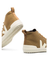 braune hohe Sneakers von Veja