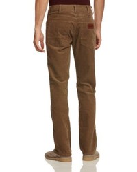 braune Hose von Wrangler