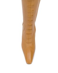 braune kniehohe Stiefel aus Leder von Dorateymur