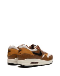 braune Leder niedrige Sneakers von Nike