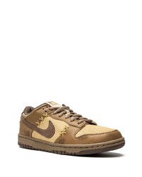 braune Leder niedrige Sneakers von Nike