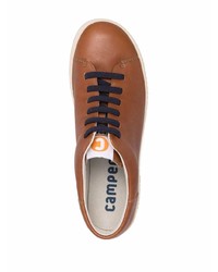 braune Leder niedrige Sneakers von Camper