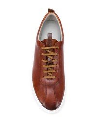 braune Leder niedrige Sneakers von Grenson