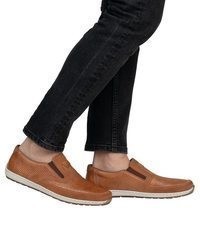 braune Leder Slipper von Rieker