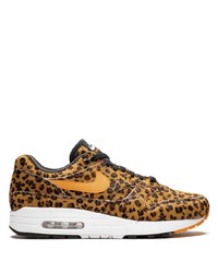 braune niedrige Sneakers mit Leopardenmuster von Nike