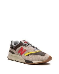 braune niedrige Sneakers von New Balance