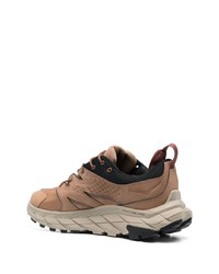 braune niedrige Sneakers von Hoka One One