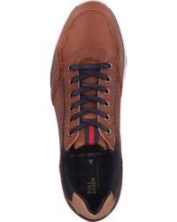 braune niedrige Sneakers von Bullboxer