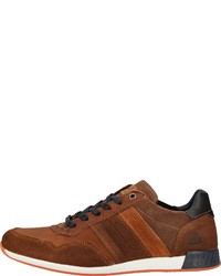 braune niedrige Sneakers von Bullboxer