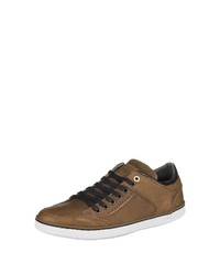 braune niedrige Sneakers von Bullboxer