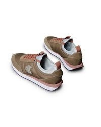 braune niedrige Sneakers von Calvin Klein Jeans